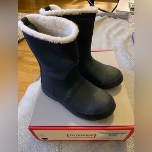 Hunter Original Kids Sherpa Boots navy size 13B / 1G